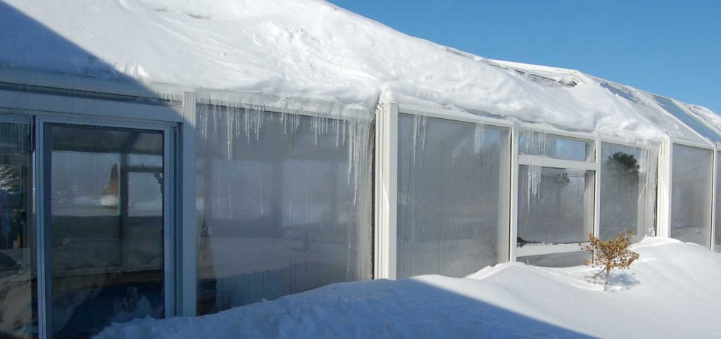 سقف متحرک استخری در برف و سرما 